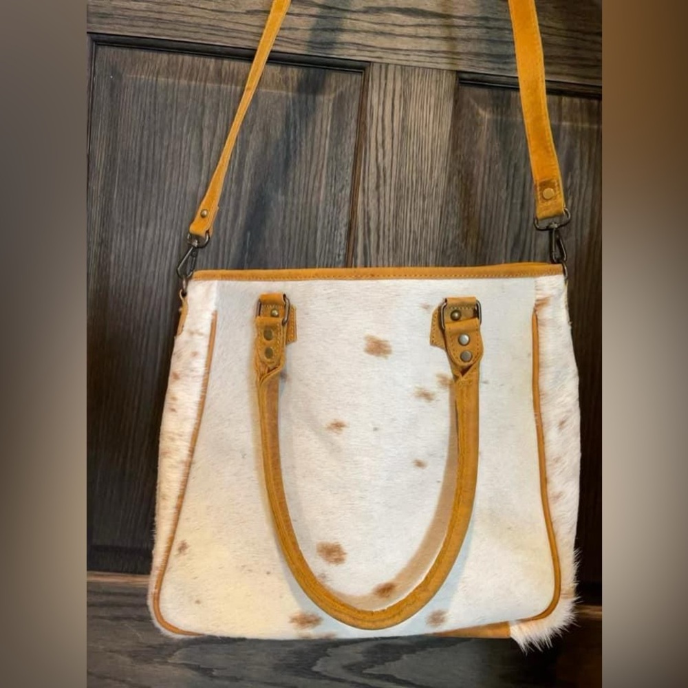 American darling cowhide crossbody/shoulder bag